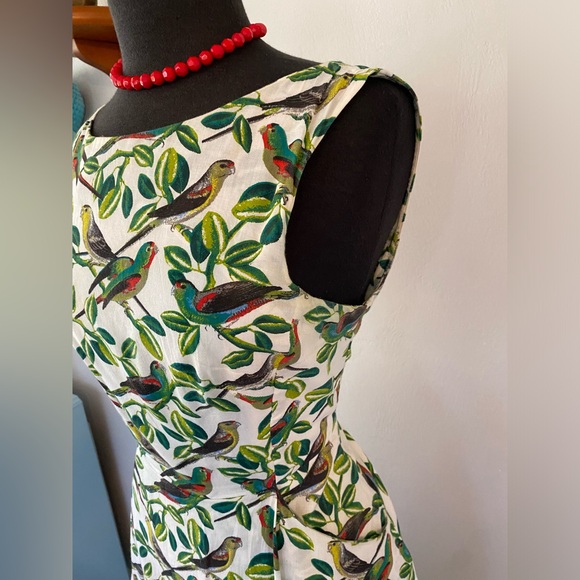 🦜 EMILY and FIN TROPICAL BIRD DRESS - Picture 5 of 10